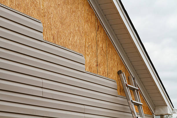 Professional Siding Inspection technician working in Newberry, SC